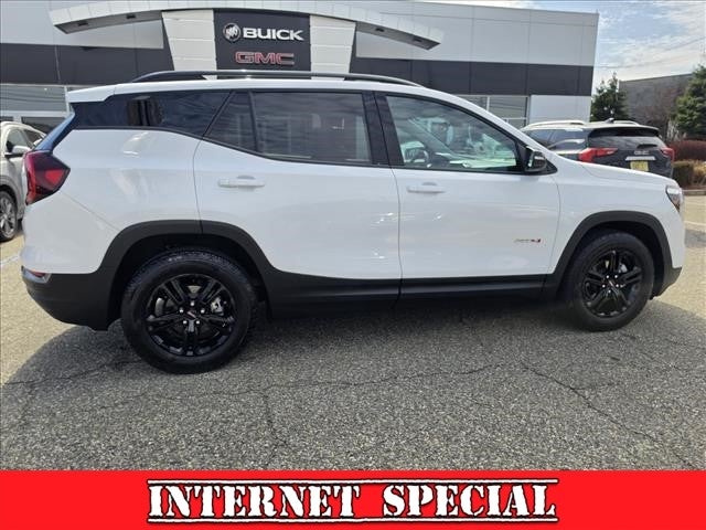 2022 GMC Terrain AT4