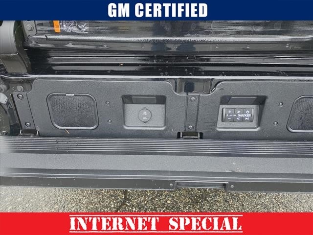 2025 GMC Sierra 1500 AT4X