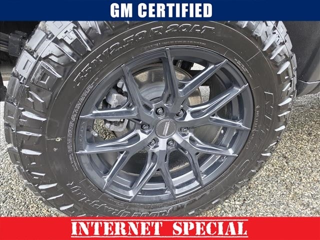 2025 GMC Sierra 1500 AT4X