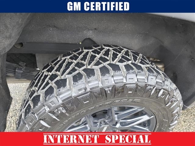 2025 GMC Sierra 1500 AT4X