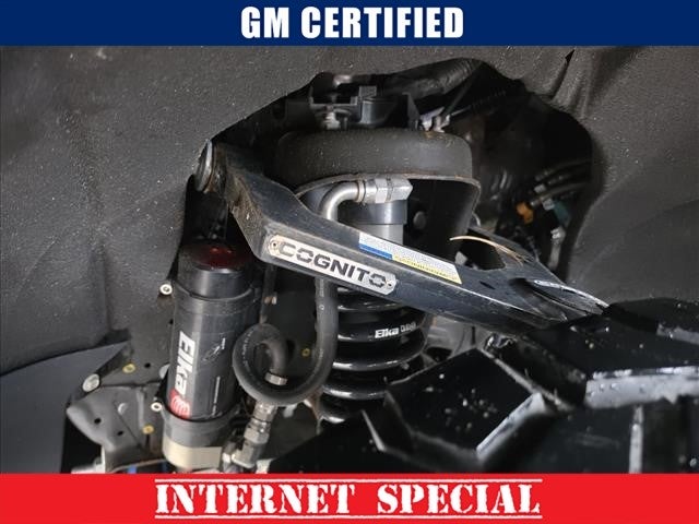 2025 GMC Sierra 1500 AT4X