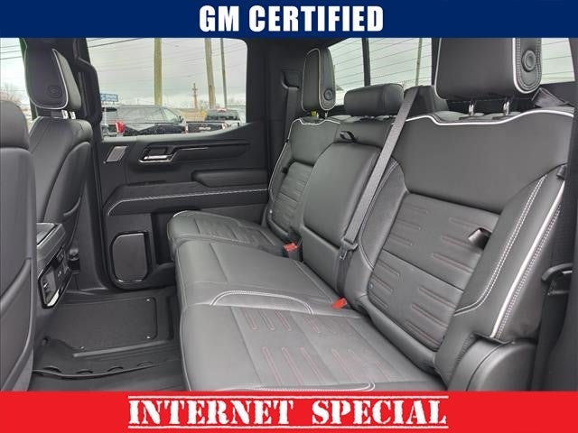 2025 GMC Sierra 1500 AT4X