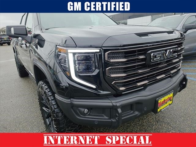 2025 GMC Sierra 1500 AT4X