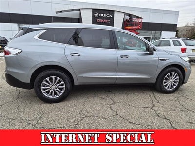 2024 Buick Enclave Essence