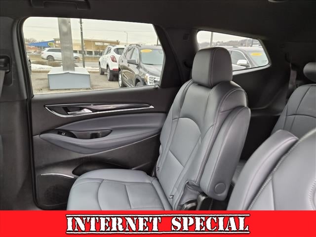 2024 Buick Enclave Essence