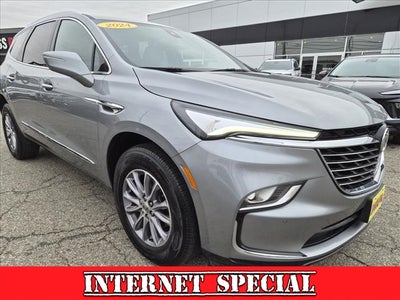 2024 Buick Enclave Essence