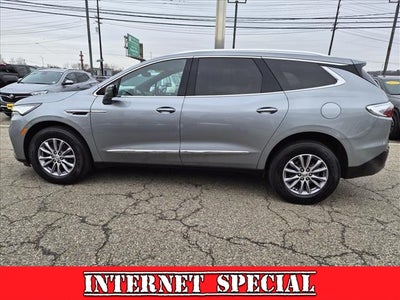 2024 Buick Enclave Essence