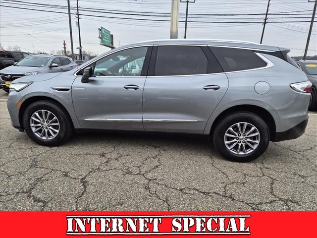 2024 Buick Enclave Essence