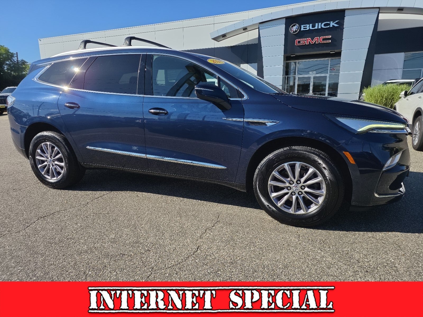2024 Buick Enclave Essence