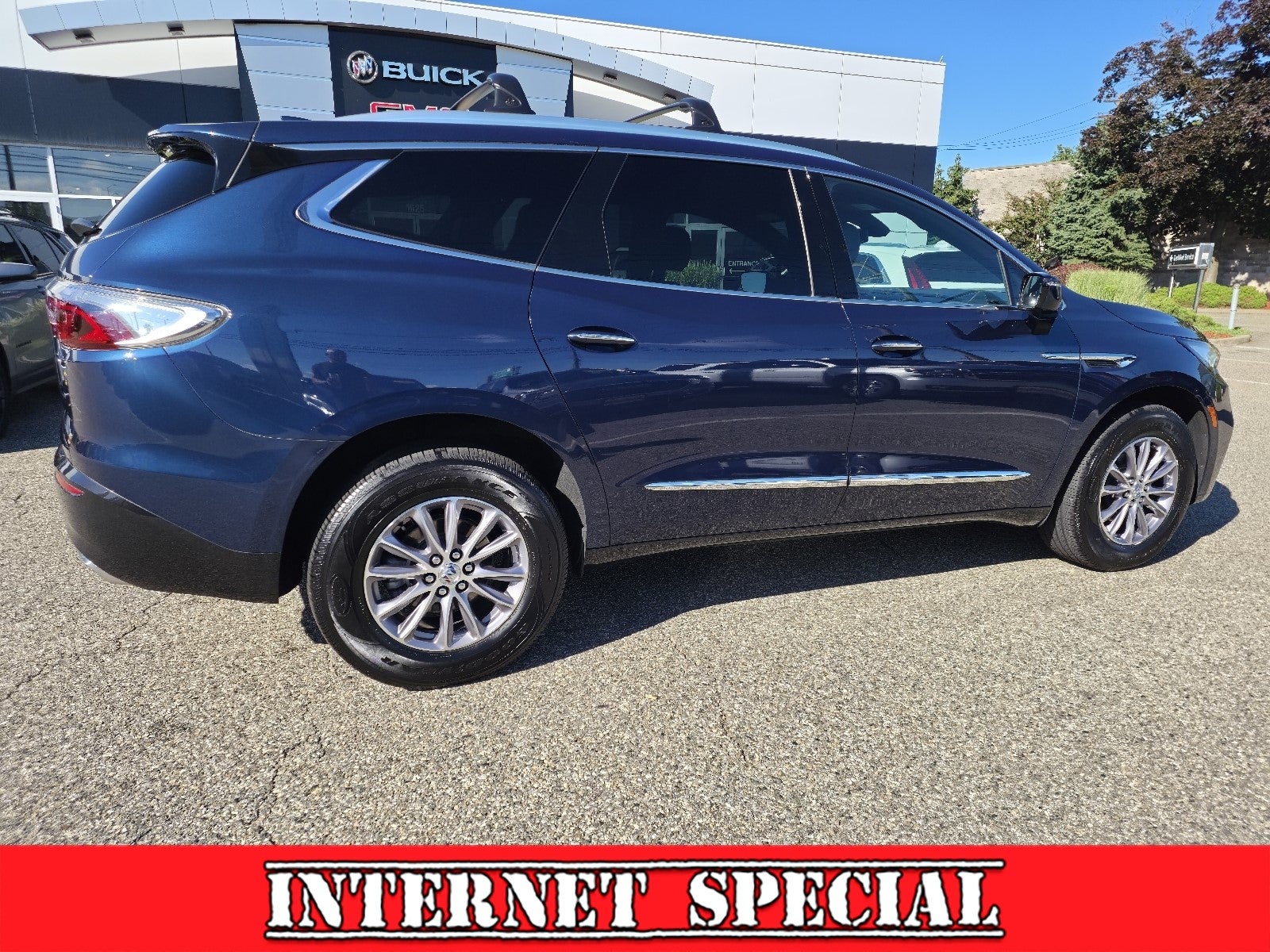 2024 Buick Enclave Essence