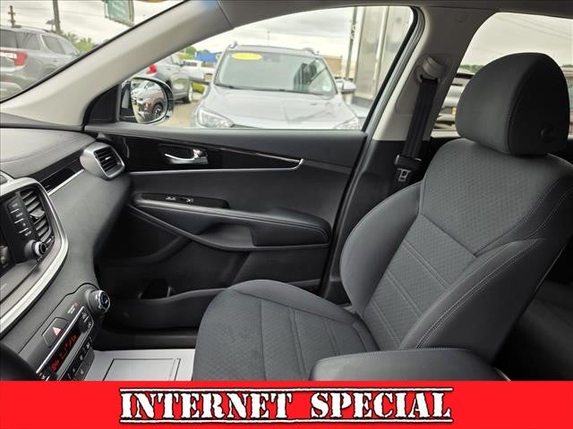 2019 Kia Sorento 2.4L LX
